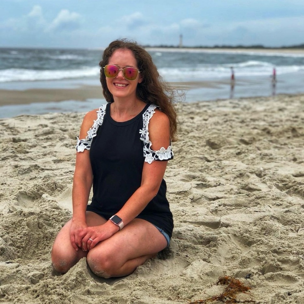 @carlasfindz is LIVE Now. Please like this post to be notified when I go live. - Picture 3 of 8